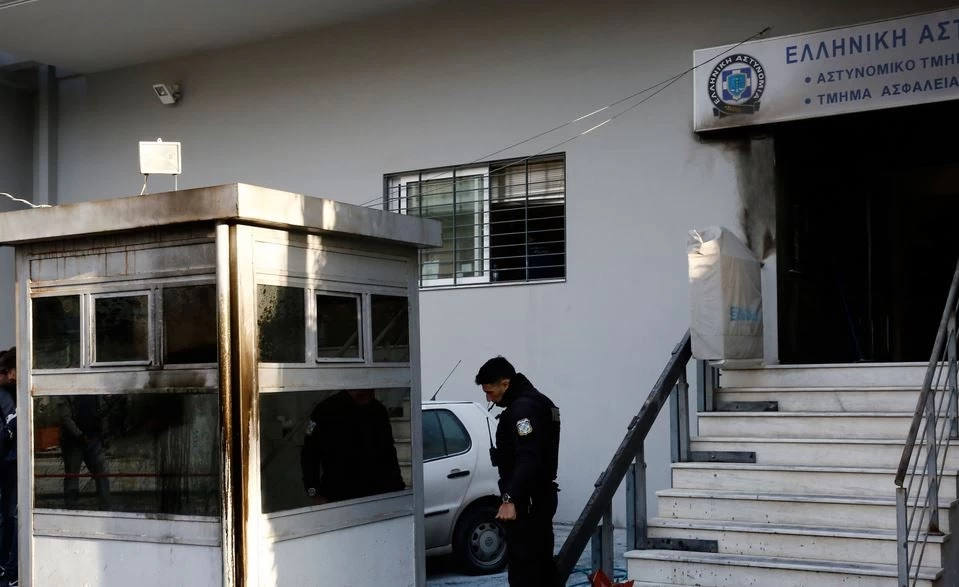 Ανάληψη ευθύνης για την επίθεση στο αστυνομικό τμήμα Ζωγράφου